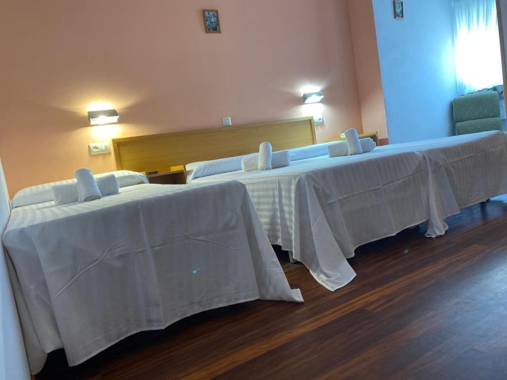 Hotel San Paio ซานติอาโก เด กอมโปสเตลา ภายนอก รูปภาพ